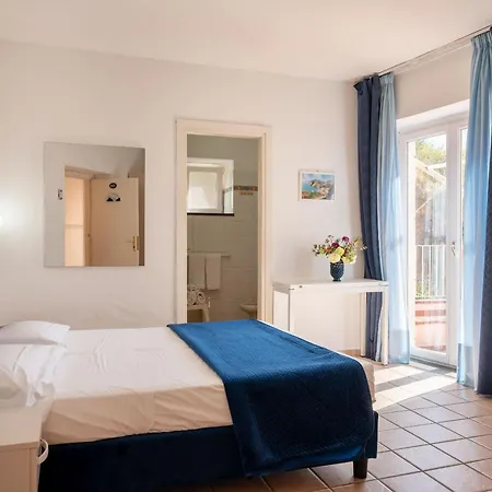 Hotell S.angelo 3*