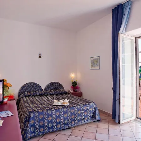 ホテル S.angelo 3*